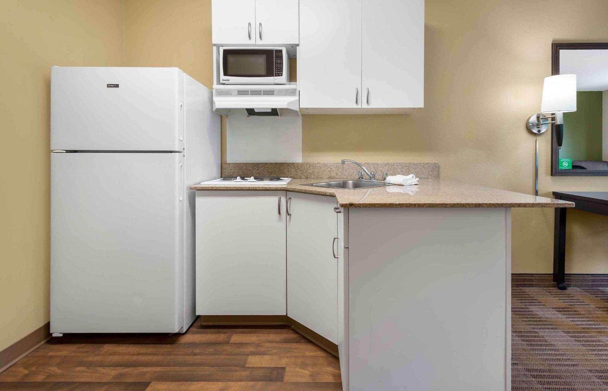 Extended Stay America Suites - Secaucus - Meadowlands Экстерьер фото