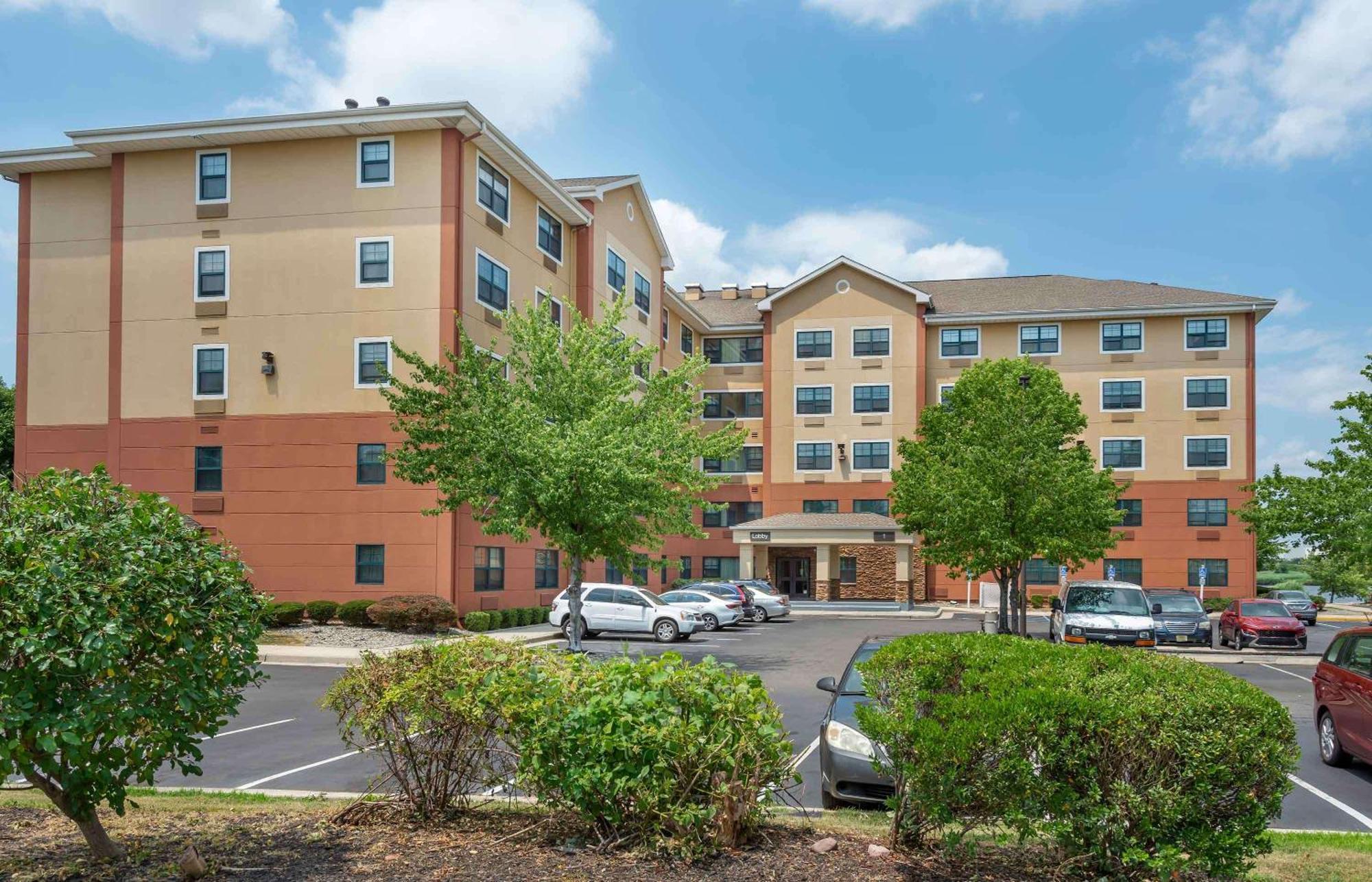 Extended Stay America Suites - Secaucus - Meadowlands Экстерьер фото