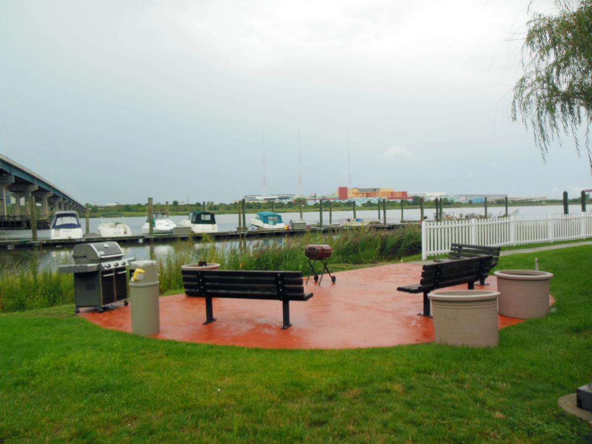 Extended Stay America Suites - Secaucus - Meadowlands Экстерьер фото